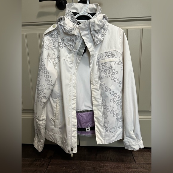 Women’s Oakley jacket - Picture 6 of 7